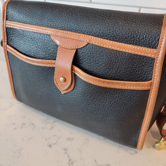 Dooney & Bourke Essex Bag (Black & British Tan) - Original Vintage Bag - Picture 5 of 15